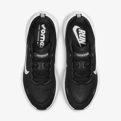 NIKE VOMERO PLUS NEGRO BLANCO
