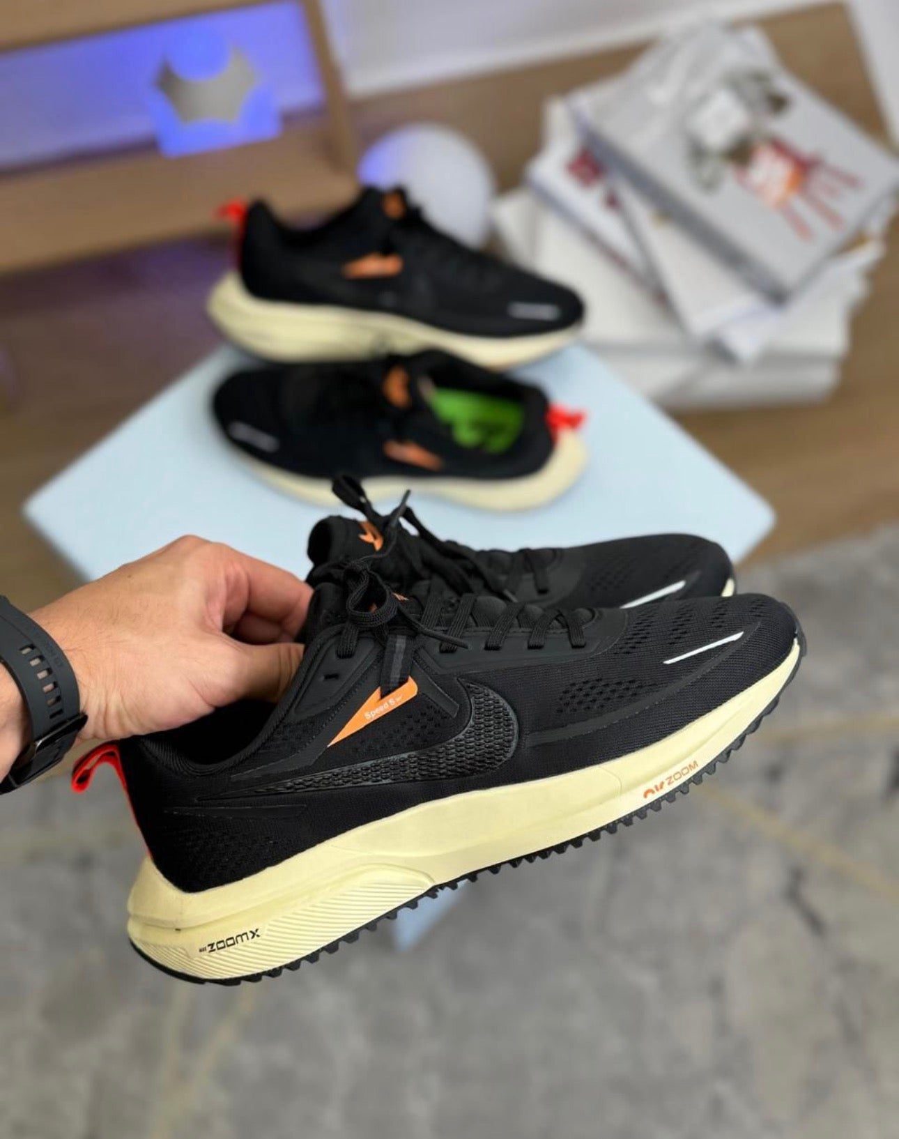 NIKE ZOOM NEGRO BEIGE