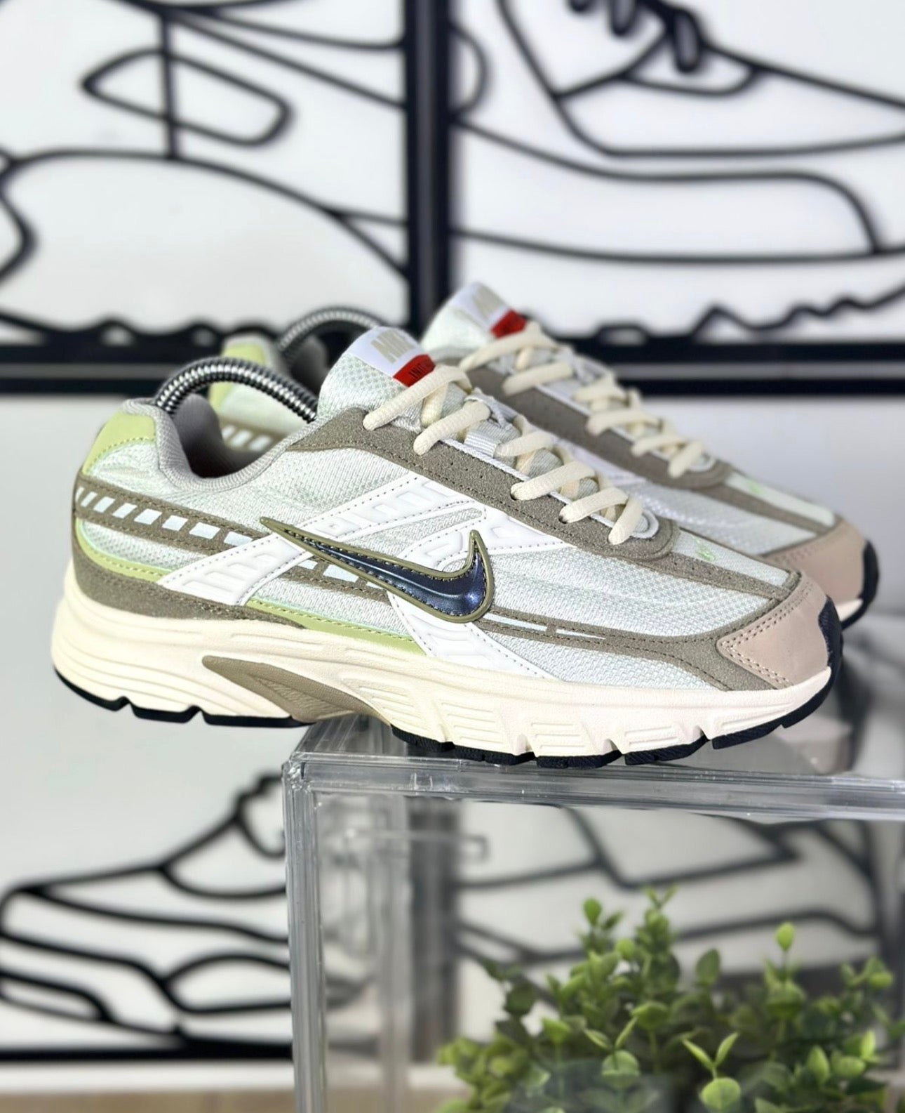 NIKE INITIATOR BLANCO