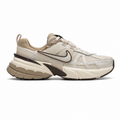 NIKE V2K RUN CAFÉ