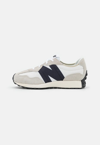 NEW BALANCE 327 BLANCO/NEGRO