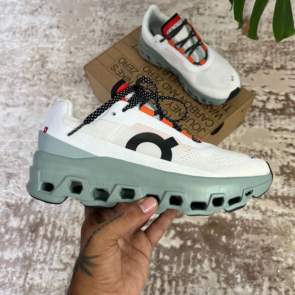 ON RUNNING CLOUDMONSTER BLANCO/VERDE