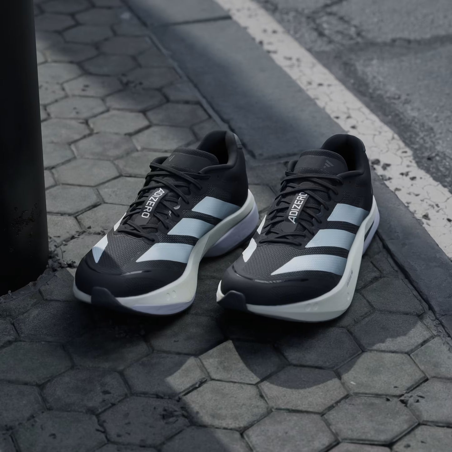 ADIDAS ADIZERO BOSTON 13 NEGRO/BLANCO