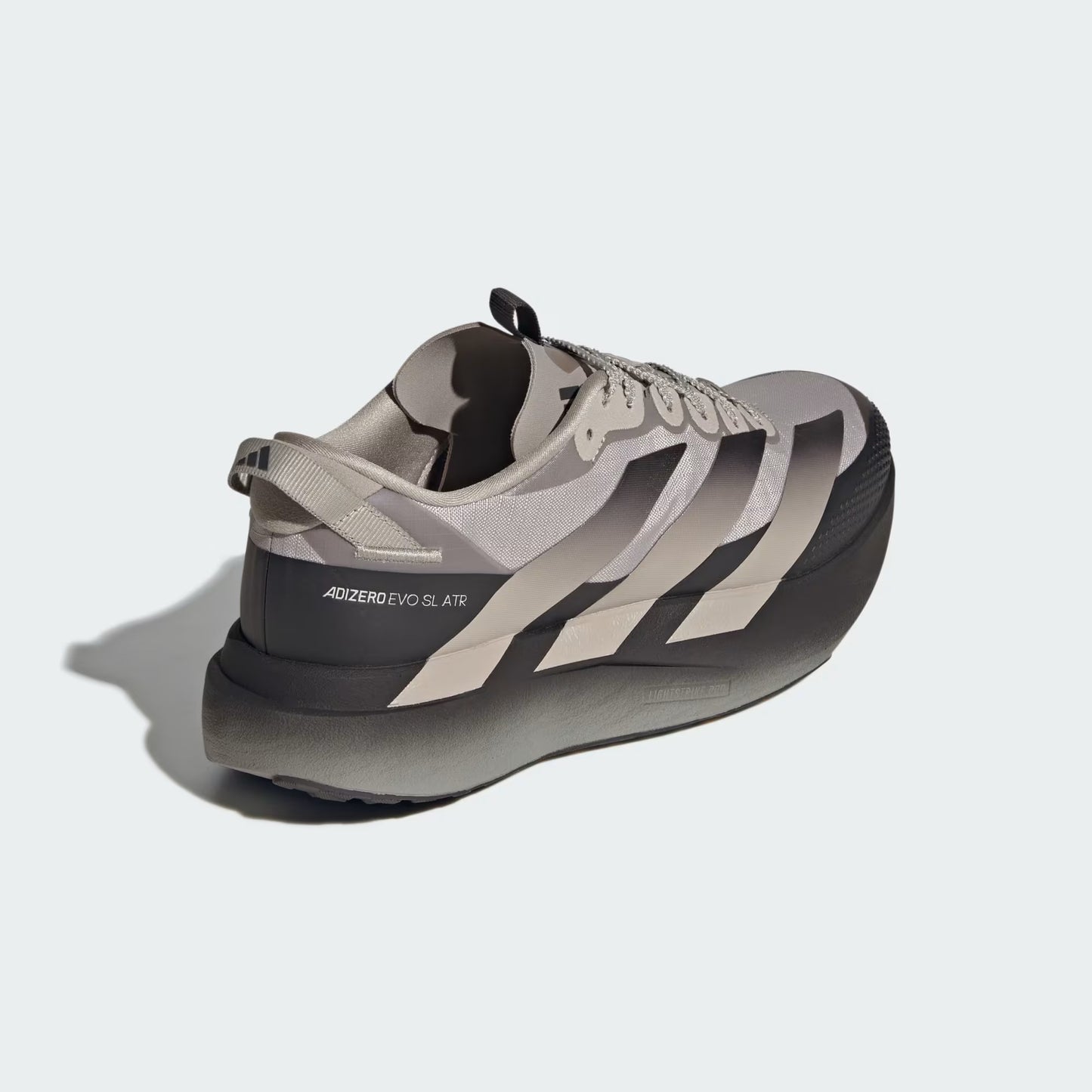 ADIDAS ADIZERO EVO SL ATR GRIS GRAFITO/ NEGRO MATE