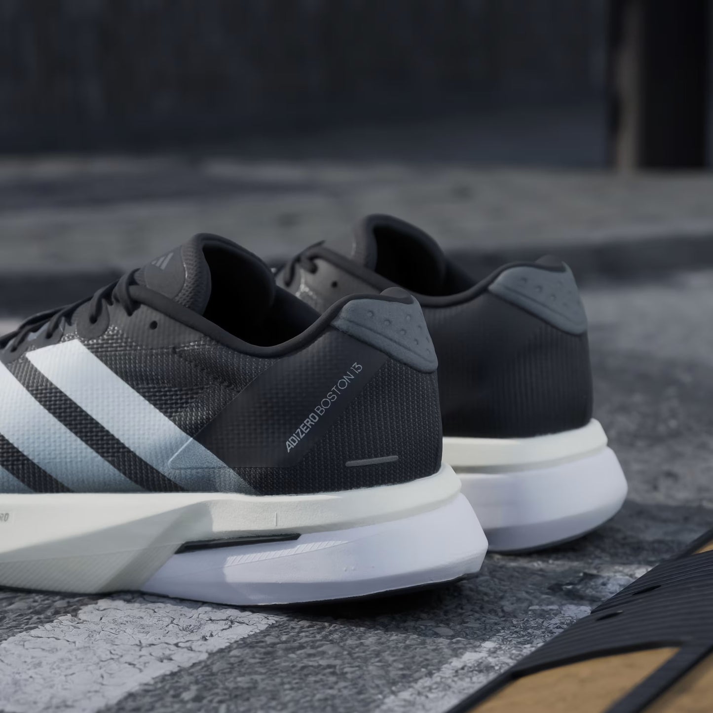 ADIDAS ADIZERO BOSTON 13 NEGRO/BLANCO