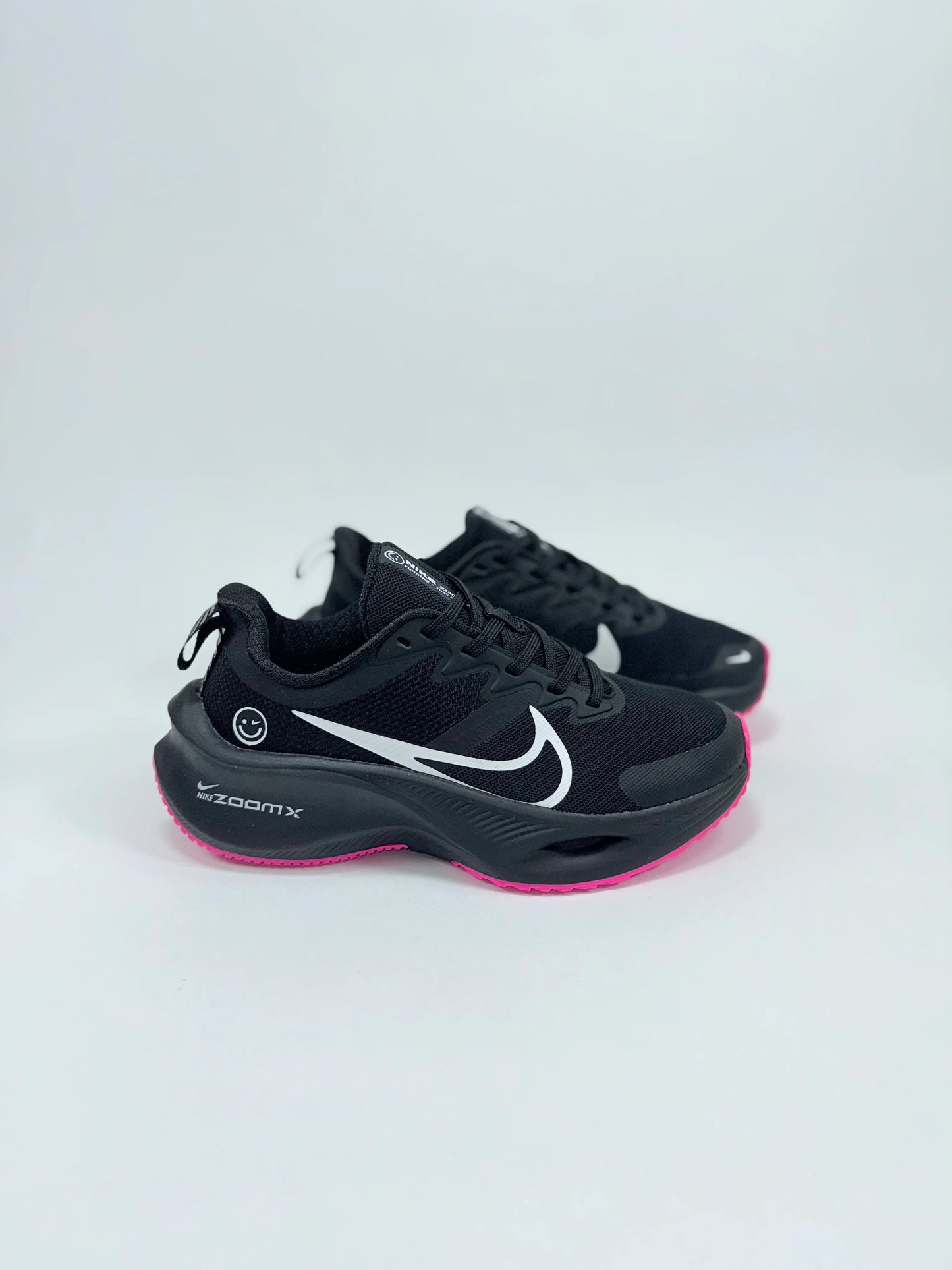 NIKE ZOOM X :) NEGRO/FUCSIA