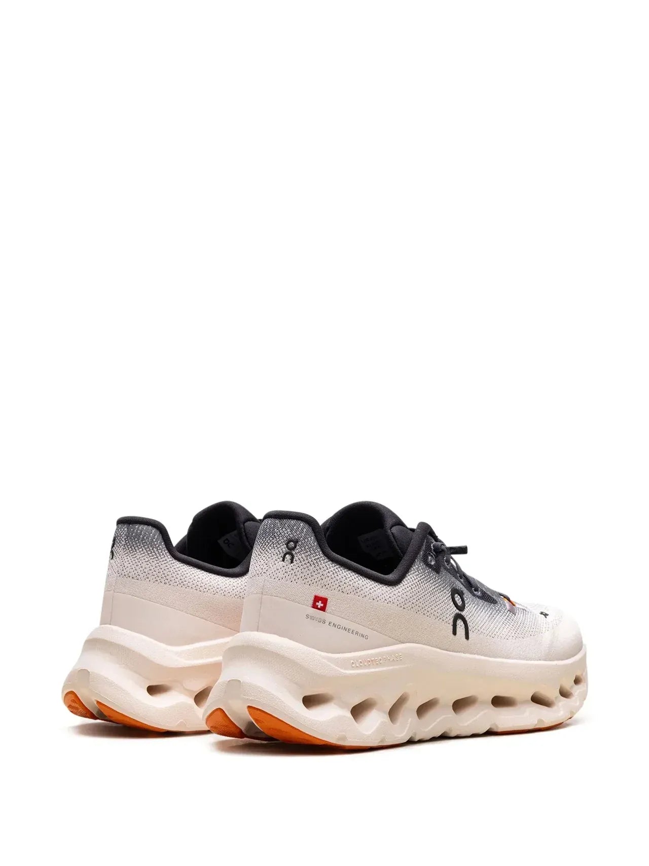 ON RUNNING CLOUDTILT BEIGE/GRIS