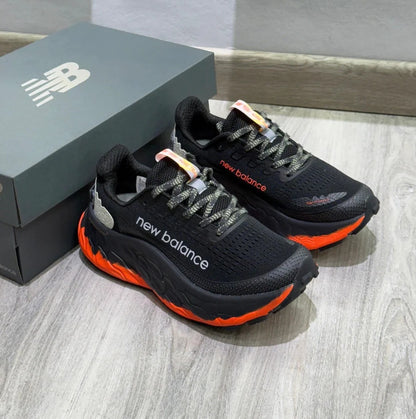 NEW BALANCE FRESH FOAM V3 NEGRO/ROJO