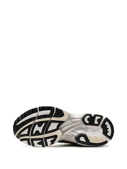 ASICS GEL KAYANO BLANCO/PLATA